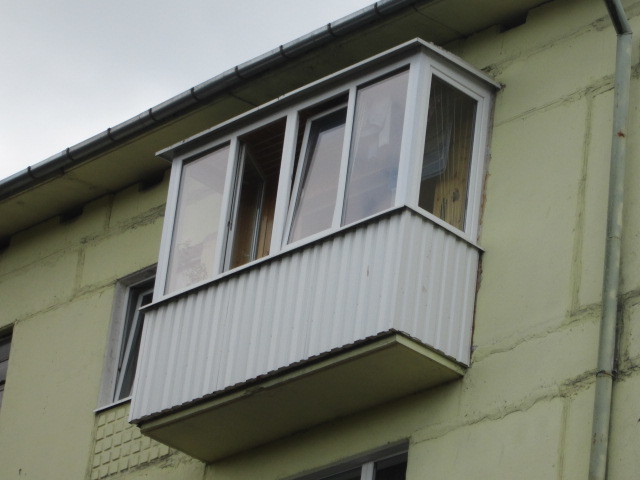 остекленный балкон
