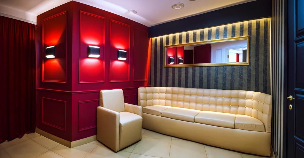 Сопрано банкетный зал екатеринбург. Селезнева 46 новосибирск. Кафе сопрано новосибирск. Сопрано банкетный зал екатеринбург. Сопрано екатеринбург ресторан.