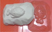 Пластиковая форма Рыбка на камне
